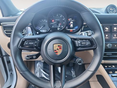 Used 2024 Porsche Macan AWD/4WD image 12