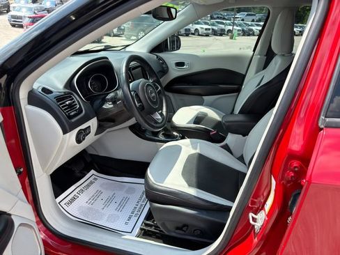 Used 2018 Jeep Compass Limited AWD/4WD image 11