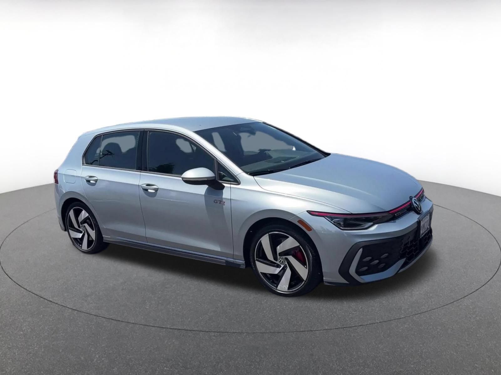 Used 2026 Volkswagen Golf S FWD image 2