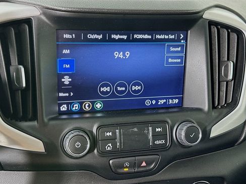 Used 2023 GMC Terrain SLT w/ Tech Package image 23