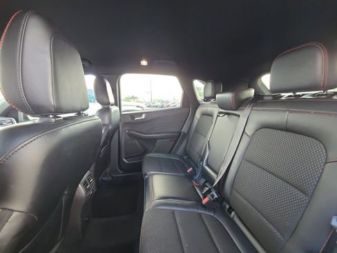 Used 2025 Ford Escape ST-Line image 17