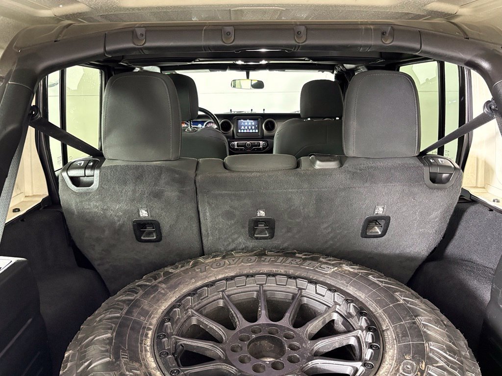 Used 2021 Jeep Wrangler Unlimited Sport AWD/4WD image 35