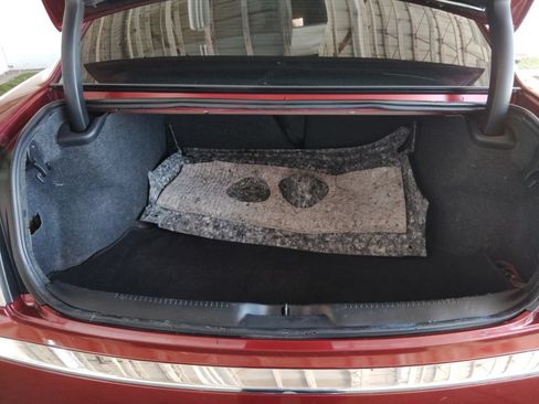 Used 2020 Chrysler 300 Limited RWD image 16