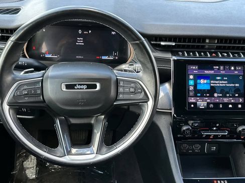 Used 2021 Jeep Grand Cherokee L Laredo RWD image 14