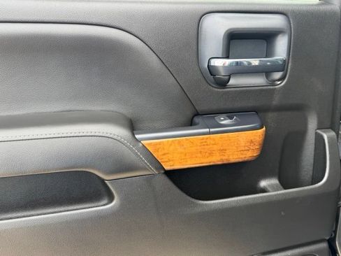 Certified 2018 Chevrolet Silverado 2500 High Country AWD/4WD image 19