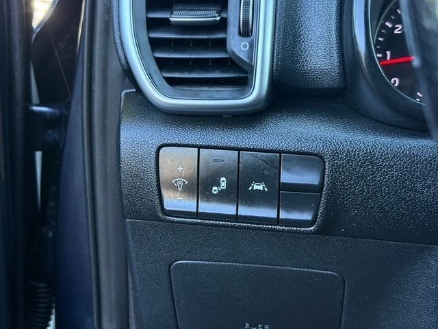 Used 2020 Kia Sportage S w/ S Sunroof Package AWD/4WD image 16
