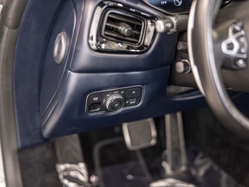 Used 2020 Aston Martin V8 Vantage Coupe RWD image 18
