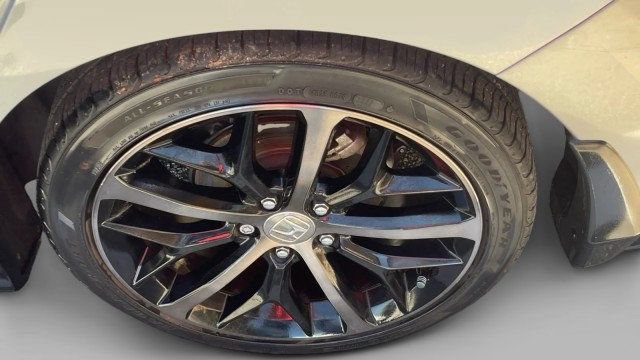 Used 2020 Honda Civic Sport Touring image 4