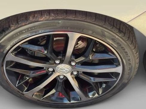 Used 2020 Honda Civic Sport Touring image 4