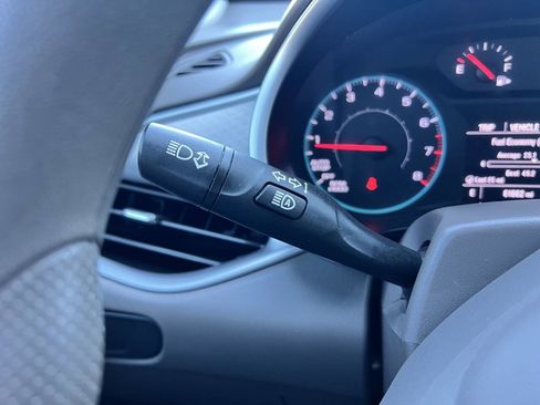 Used 2023 Chevrolet Malibu LS image 24