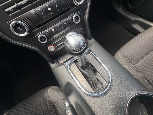 Used 2015 Ford Mustang Coupe RWD image 14