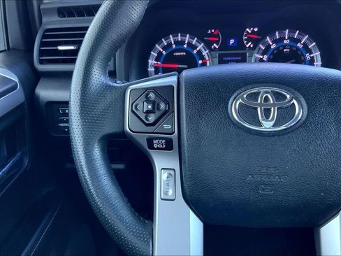 Used 2019 Toyota 4Runner SR5 image 17