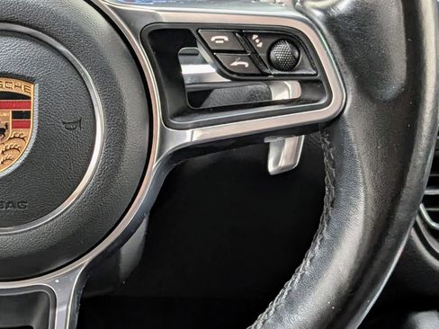 Used 2020 Porsche Macan image 32