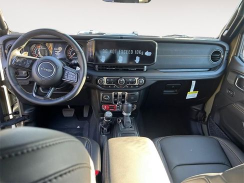 New 2025 Jeep Wrangler Unlimited Rubicon 392 image 12