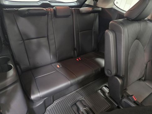 New 2026 Toyota Highlander Platinum image 23