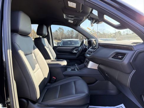 Used 2024 Chevrolet Tahoe Z71 w/ Luxury Package image 22