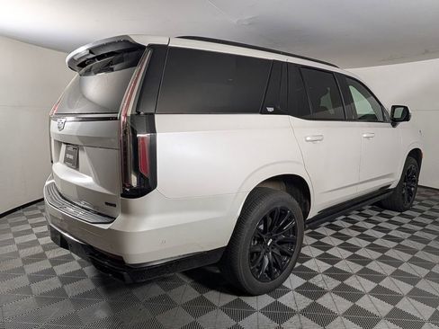 Used 2023 Cadillac Escalade Sport Platinum w/ LPO, ONYX Package AWD/4WD image 7