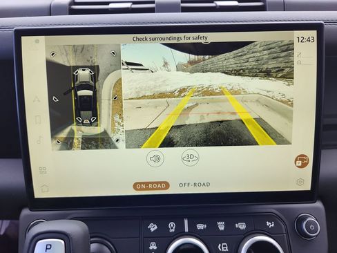 New 2026 Land Rover Defender 110 X-Dynamic SE image 20