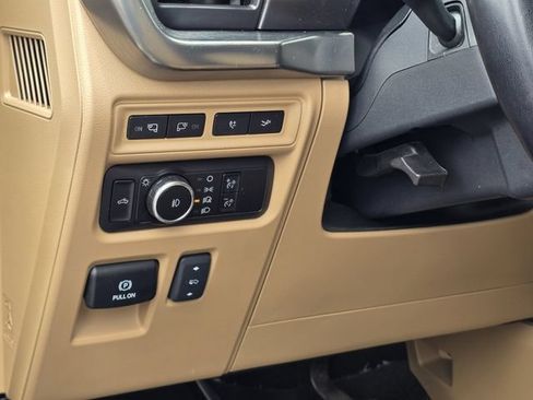 Certified 2023 Ford F150 Lariat w/ Trailer Tow Package AWD/4WD image 19