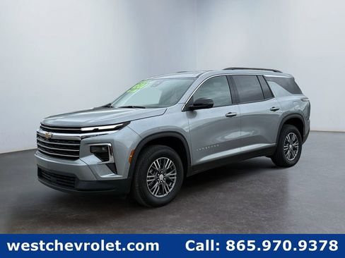 New 2026 Chevrolet Traverse LT w/ Enhanced Driving Package FWD image 7