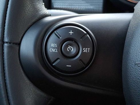 Used 2020 MINI Cooper 4-Door Hardtop image 15