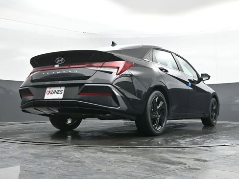 New 2026 Hyundai Elantra SEL Sport Premium FWD image 44