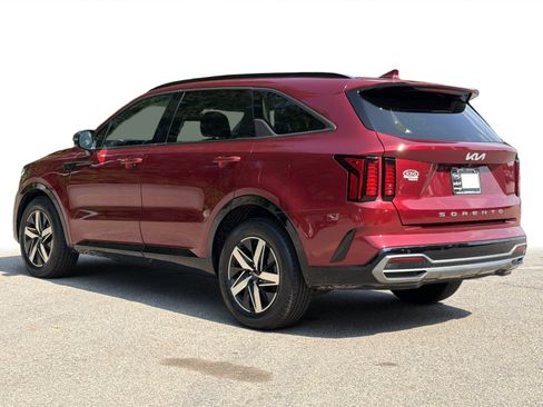Used 2022 Kia Sorento S FWD image 23