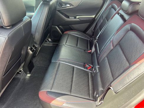 Used 2026 Chevrolet Equinox RS w/ LPO, Floor Liner Package FWD image 11