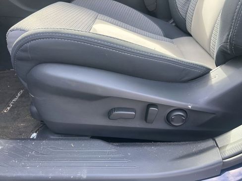 Used 2025 Subaru Outback Premium image 21