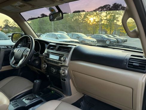 Used 2013 Toyota 4Runner SR5 image 12