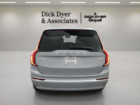 New 2025 Volvo XC90 T8 Plus w/ Protection Package Premier image 2