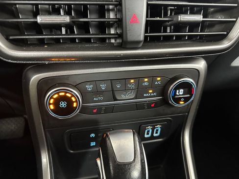 Used 2021 Ford EcoSport SE w/ SE Convenience Package AWD/4WD image 18