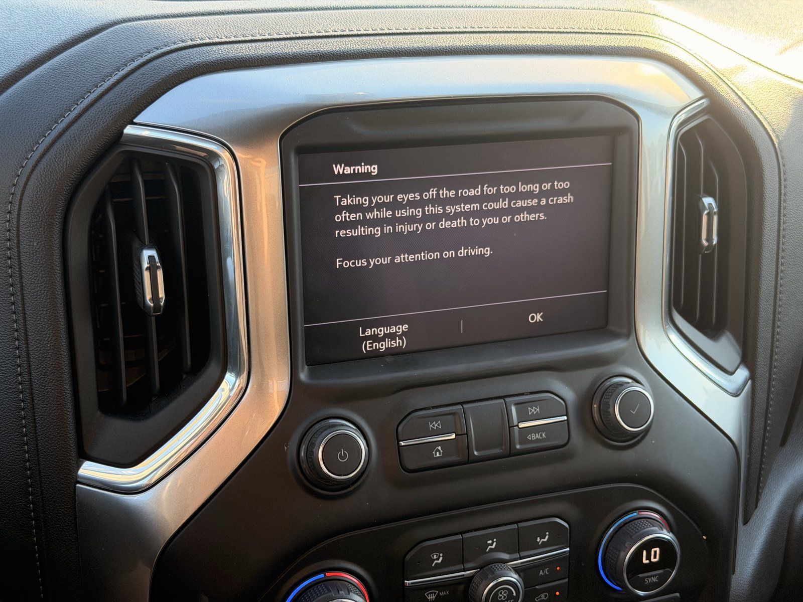Used 2020 Chevrolet Silverado 1500 RST AWD/4WD image 16
