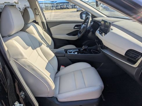 Used 2026 Nissan Rogue SL AWD/4WD image 32