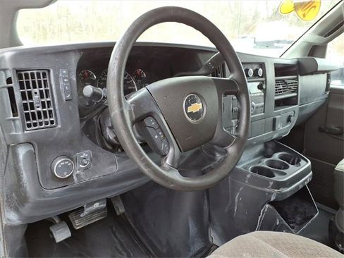 Used 2016 Chevrolet Express 3500 Work Van image 14