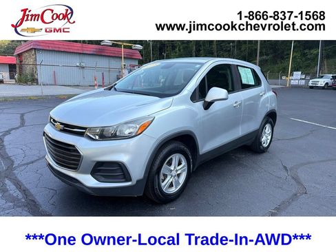 Used 2018 Chevrolet Trax LS AWD/4WD image 1
