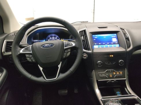 Used 2019 Ford Edge SEL w/ Equipment Group 201A FWD image 22