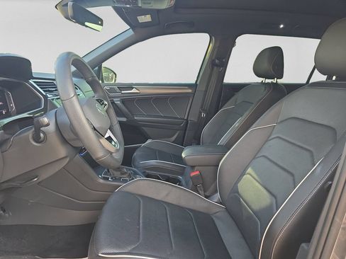 Used 2022 Volkswagen Tiguan SEL R-Line AWD/4WD image 14