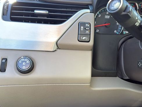 Used 2019 GMC Yukon SLT w/ Open Road Package image 18