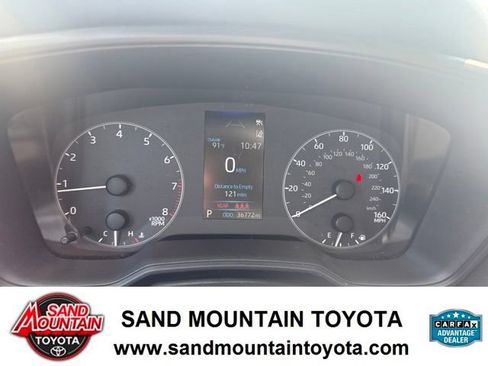 Used 2025 Toyota Corolla LE FWD image 16