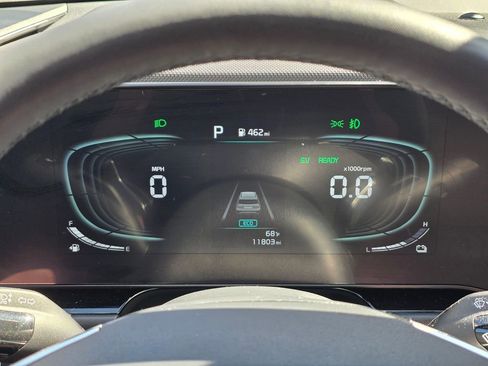 Used 2024 Kia Niro SX Touring FWD image 17