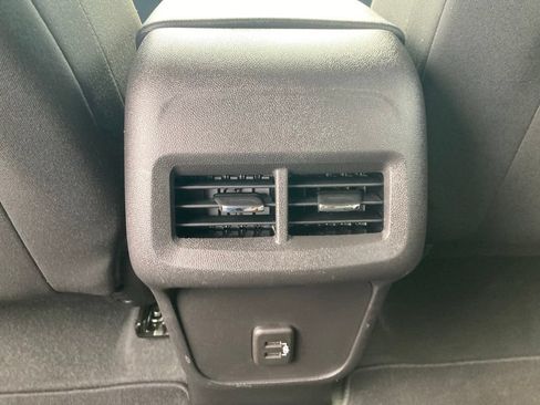 Used 2024 Chevrolet Equinox LS w/ LS Convenience Package AWD/4WD image 22