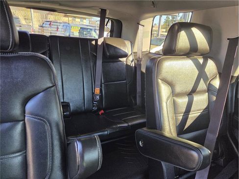 Used 2017 GMC Yukon Denali image 30