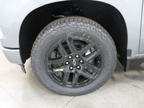 New 2026 Chevrolet Silverado 1500 Custom w/ Turbomax Blackout Package image 40
