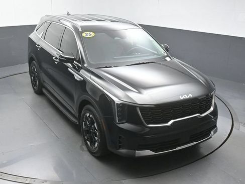 Used 2025 Kia Sorento S FWD image 41