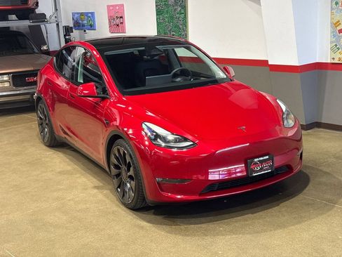 Used 2023 Tesla Model Y Performance AWD/4WD image 36