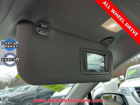 Used 2024 Toyota Corolla Cross XLE AWD/4WD image 32