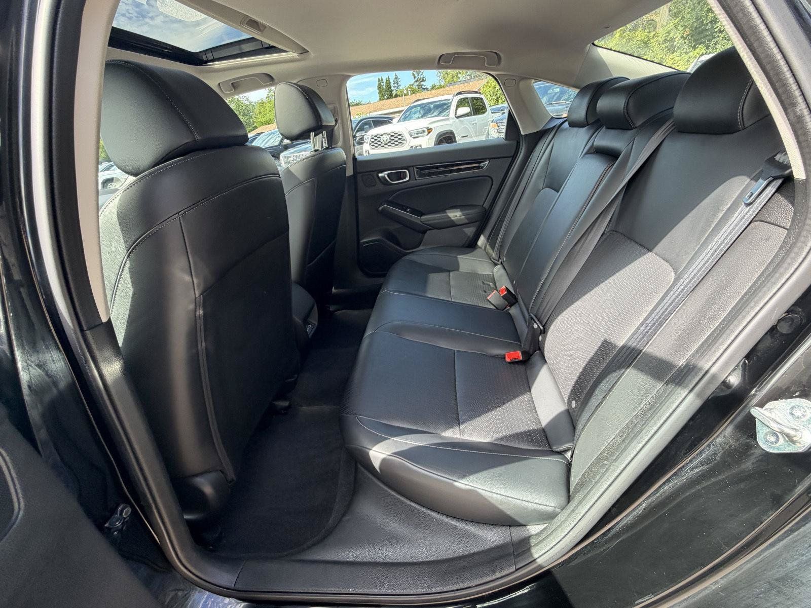 Used 2022 Honda Civic Touring image 23