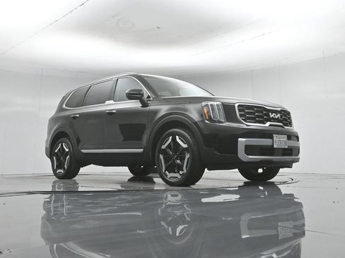 Used 2024 Kia Telluride S FWD image 50