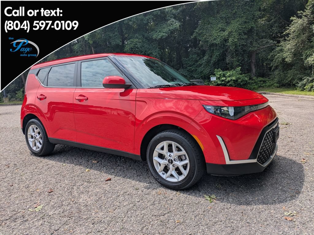 Used 2024 Kia Soul LX w/ LX Technology Package FWD image 1